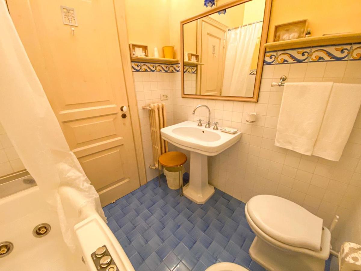 Dépendance Royale Bed & Breakfast Caserta Dış mekan fotoğraf