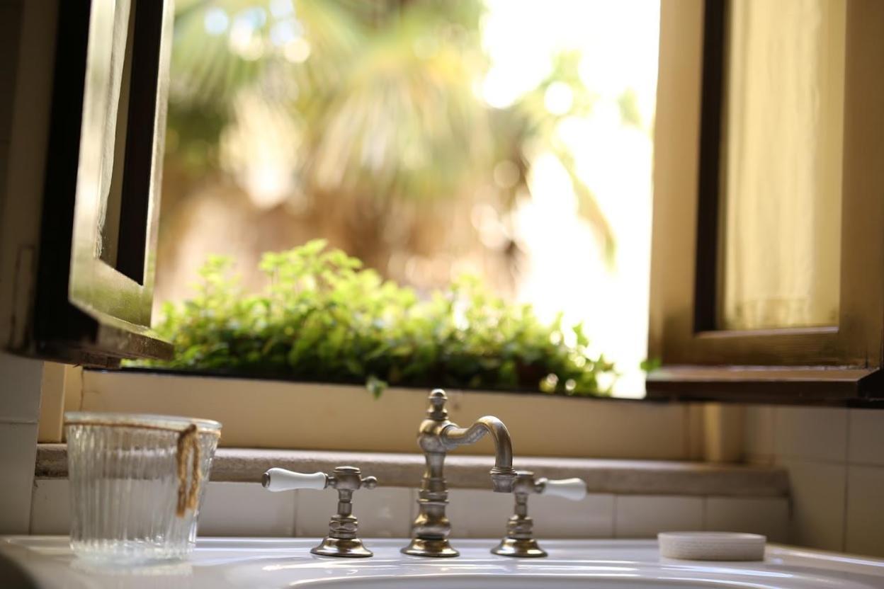 Dépendance Royale Bed & Breakfast Caserta Dış mekan fotoğraf