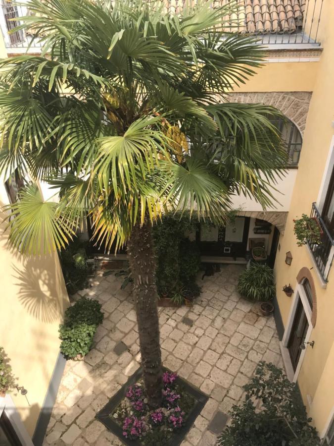 Dépendance Royale Bed & Breakfast Caserta Dış mekan fotoğraf