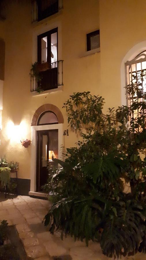 Dépendance Royale Bed & Breakfast Caserta Dış mekan fotoğraf