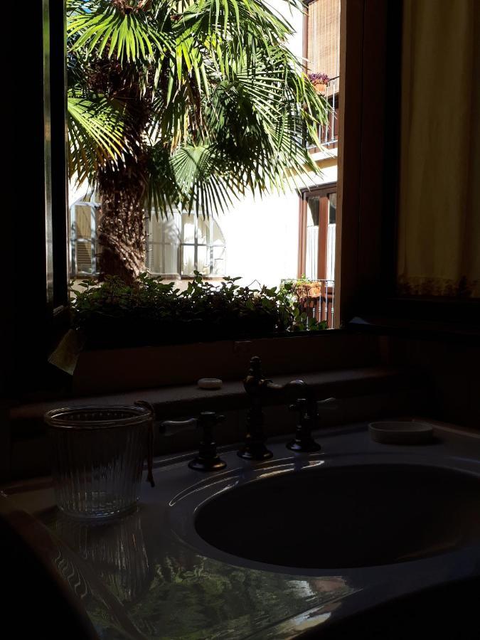 Dépendance Royale Bed & Breakfast Caserta Dış mekan fotoğraf
