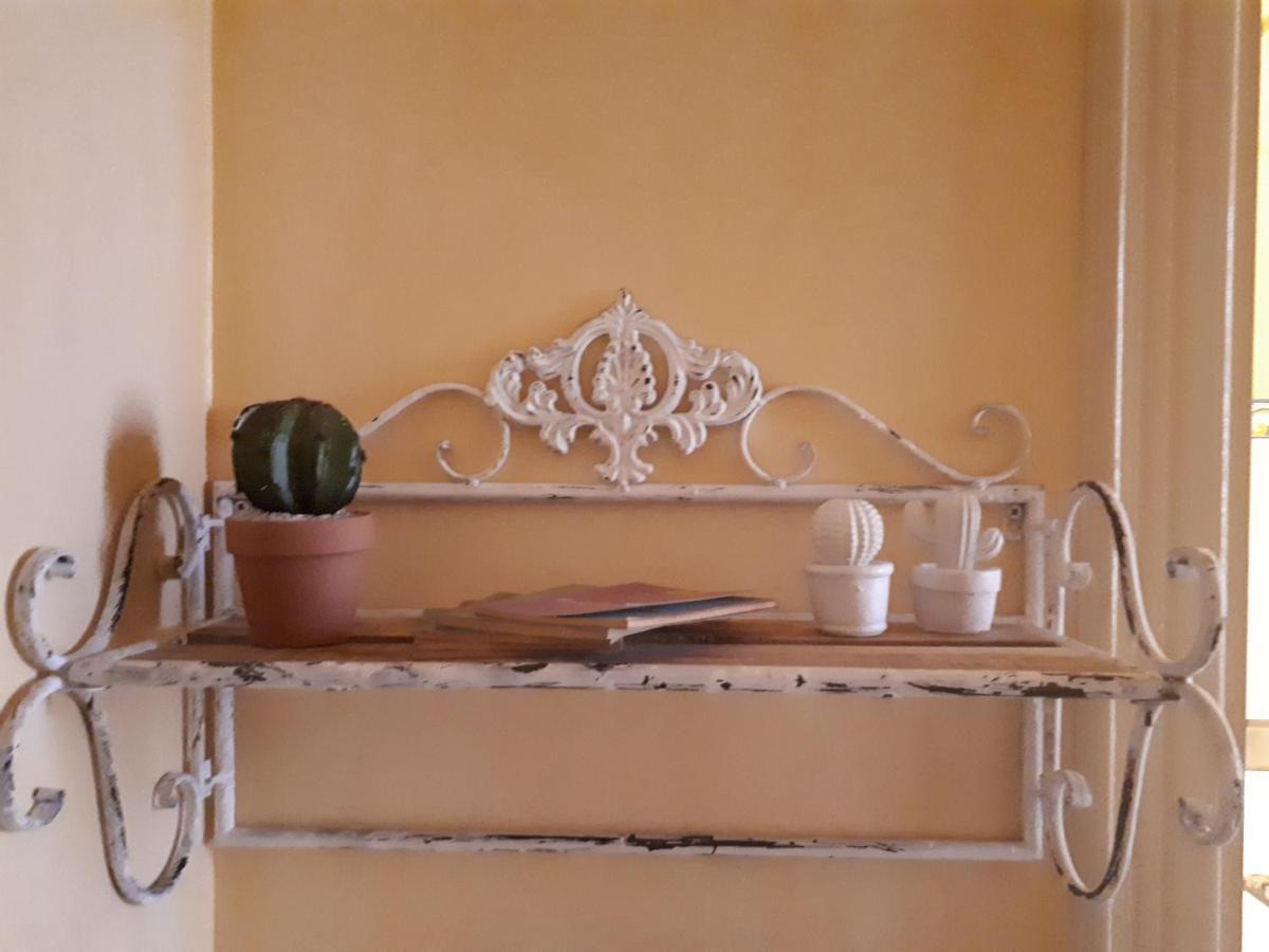 Dépendance Royale Bed & Breakfast Caserta Dış mekan fotoğraf