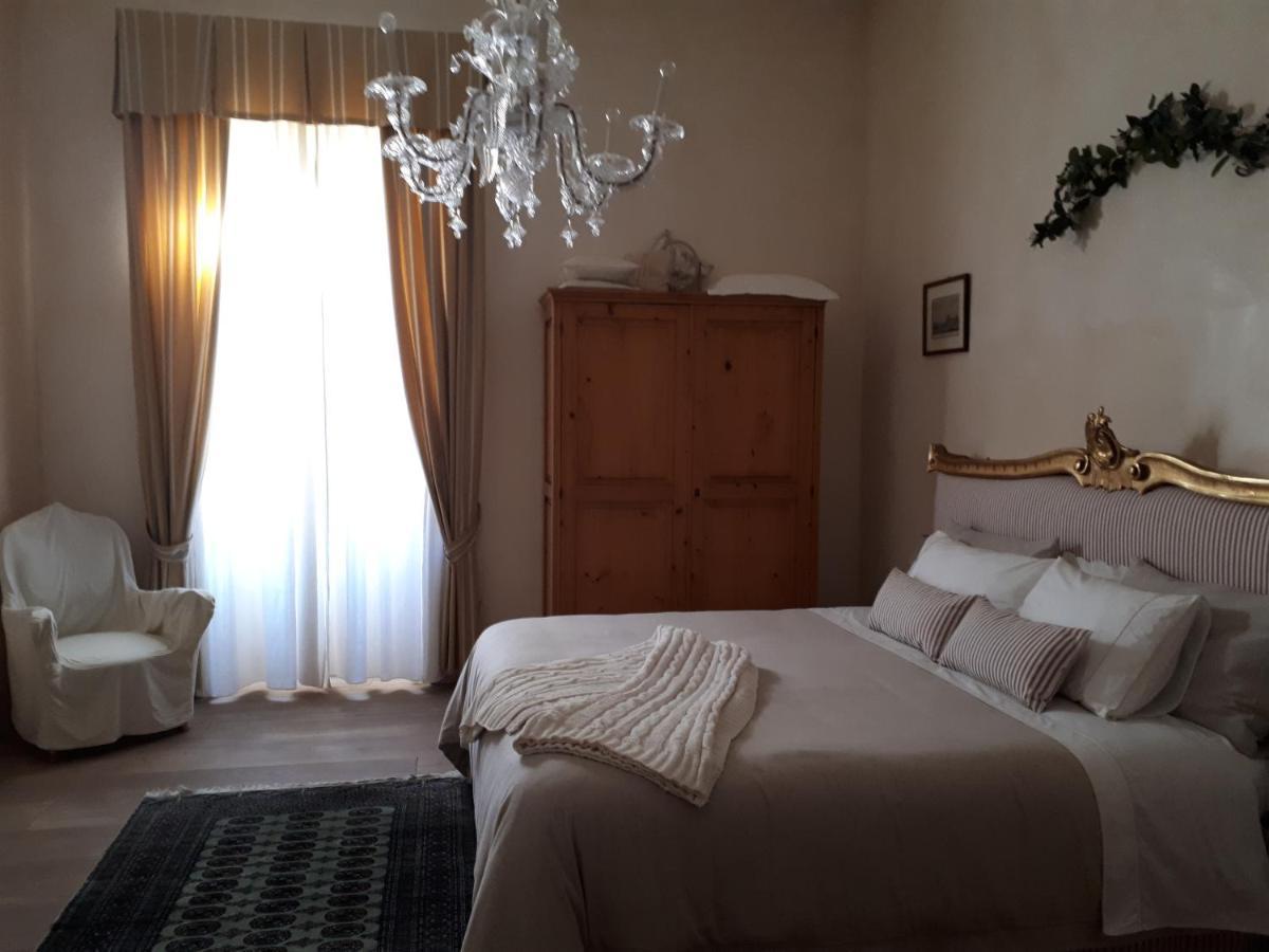 Dépendance Royale Bed & Breakfast Caserta Dış mekan fotoğraf